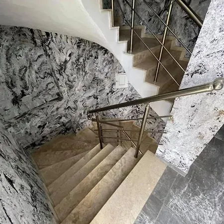 Hotel Oezguer 3*