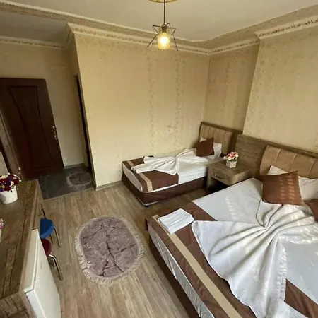 Hotel Oezguer