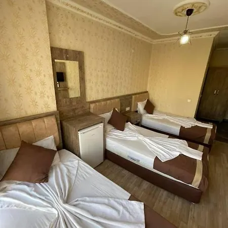 Oezguer